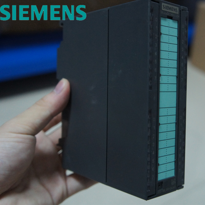 Siemens analog output module 6ES7332-5HF00-4AB2