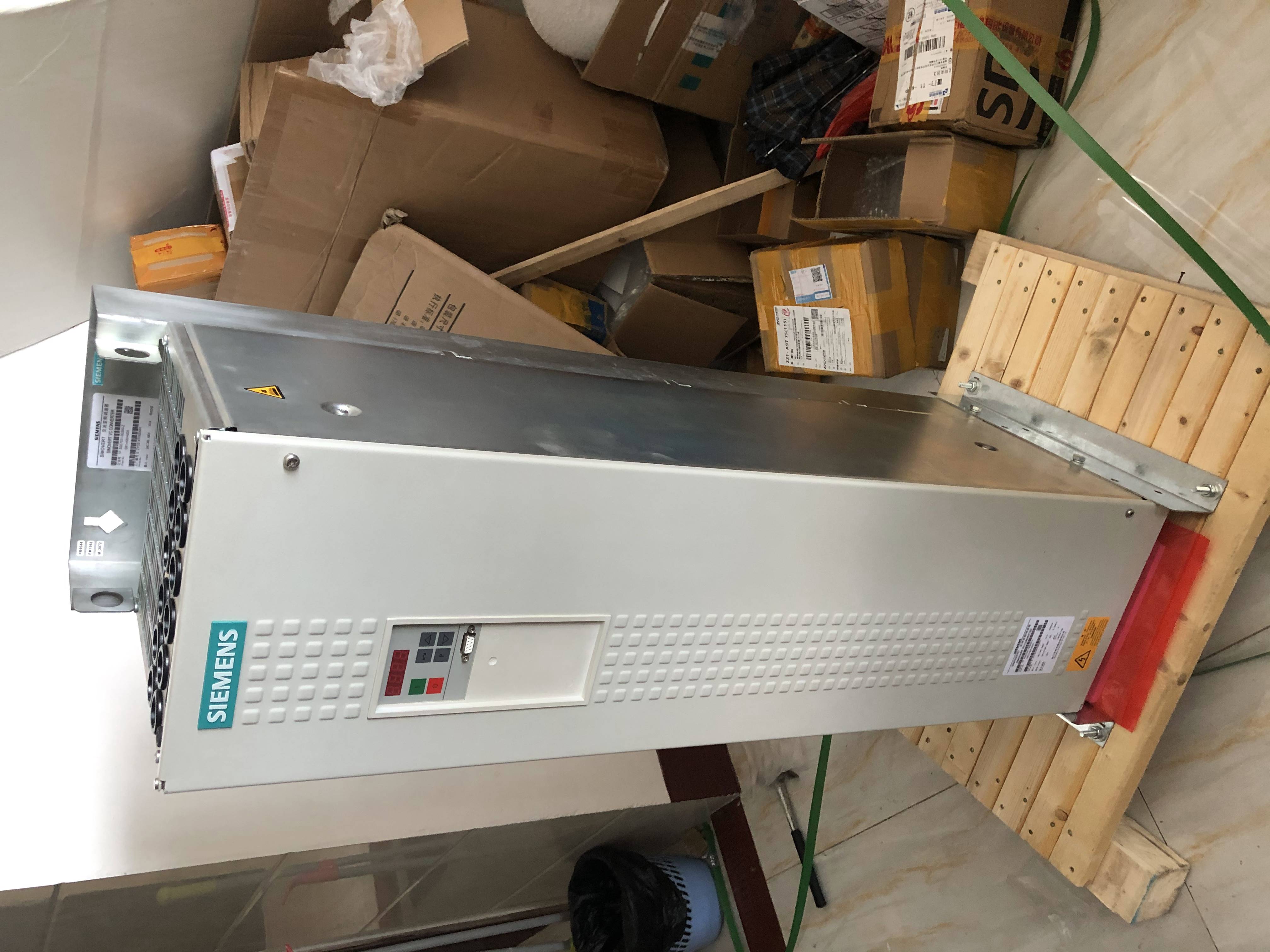 SPARE PARTS** SIMOVERT Main drive vector control inverter device built-in device 6SE7031-5EF60